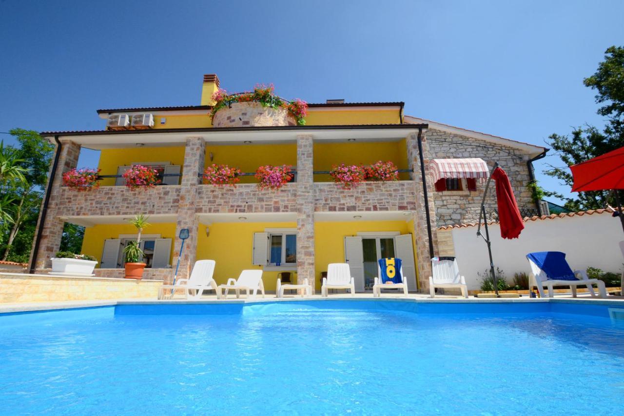 Apartments Villa Mimi Višnjan Extérieur photo
