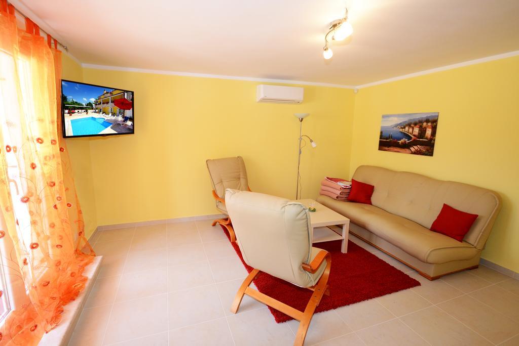 Apartments Villa Mimi Višnjan Chambre photo