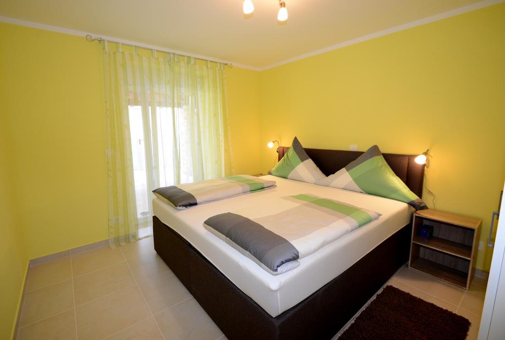 Apartments Villa Mimi Višnjan Chambre photo