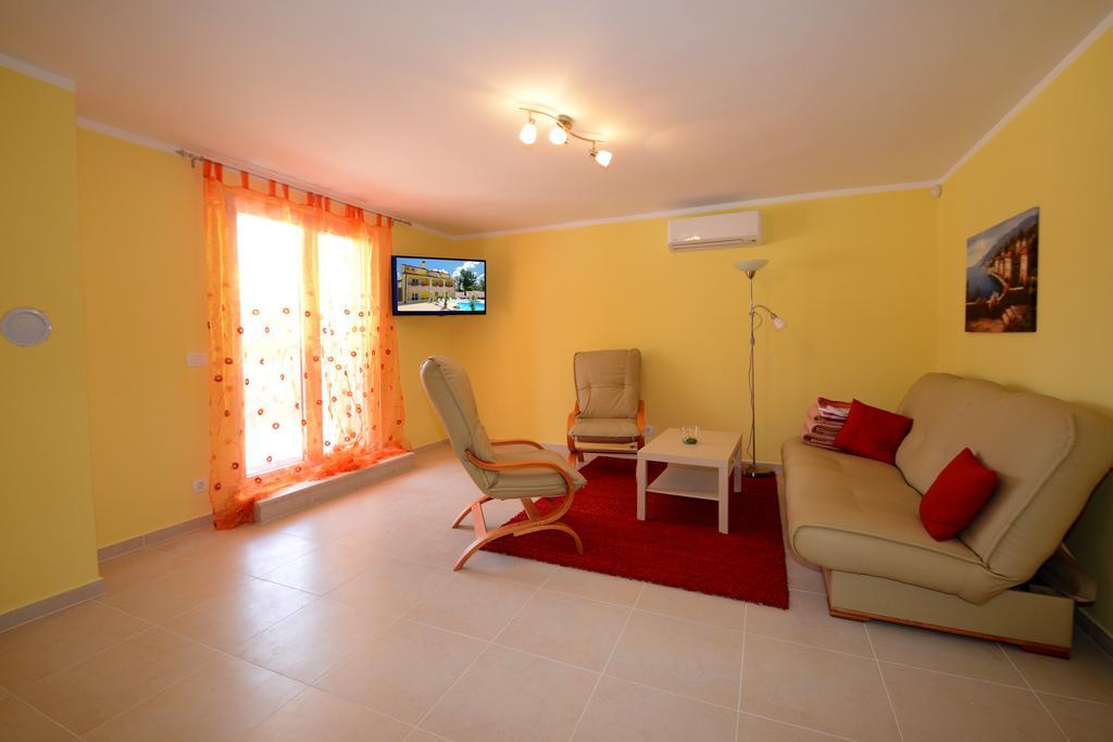 Apartments Villa Mimi Višnjan Extérieur photo