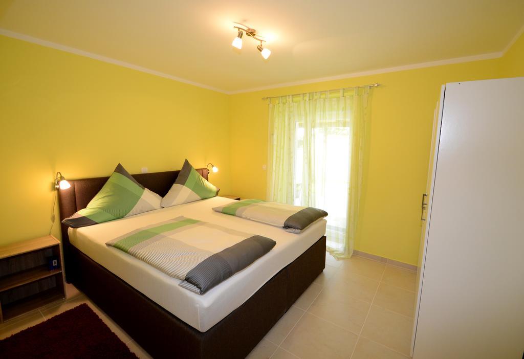 Apartments Villa Mimi Višnjan Chambre photo