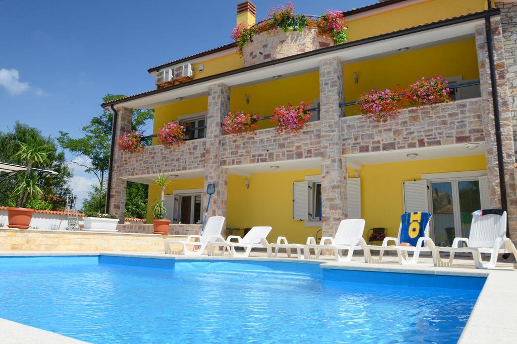Apartments Villa Mimi Višnjan Chambre photo