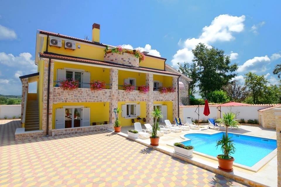Apartments Villa Mimi Višnjan Extérieur photo